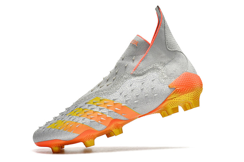 botas de fútbol Adidas PREDATOR FREAK FG - PALLINA EXPRESS