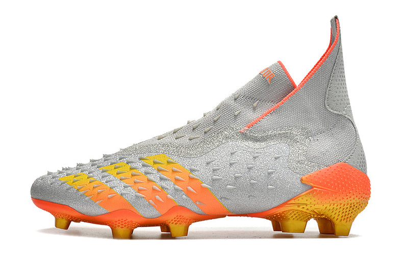 botas de fútbol Adidas PREDATOR FREAK FG - PALLINA EXPRESS